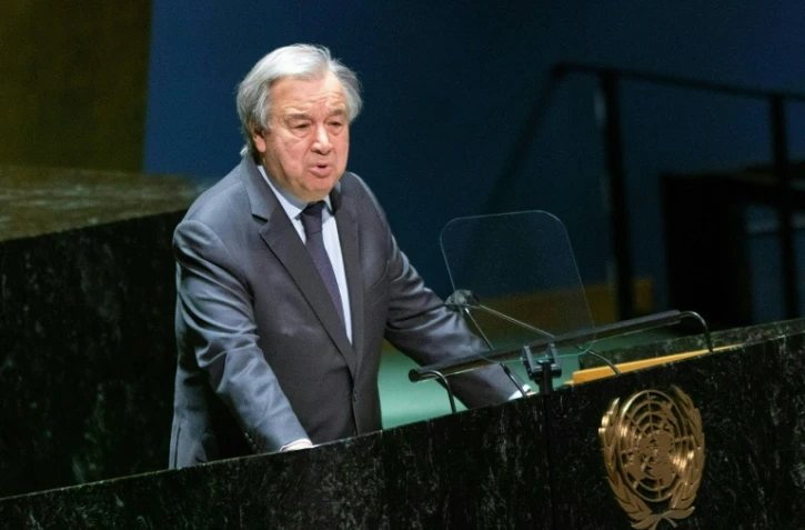 Le secrétaire général de l'ONU, Antonio Guterres, à la tribune de l'Assemblée générale des Nations unies lors d'une session d'urgence sur la guerre de la Russie en Ukraine, le 28 février 2022