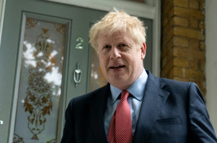 Le conservateur Boris Johnson sort de son domicile à Londres, le 19 juin 2019.