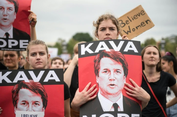 Des manifestantes devant le Capitole, à Washington, pour protester contre la nomination du juge Brett Kavanaugh à la Cour suprême, le 6 octobre 2018