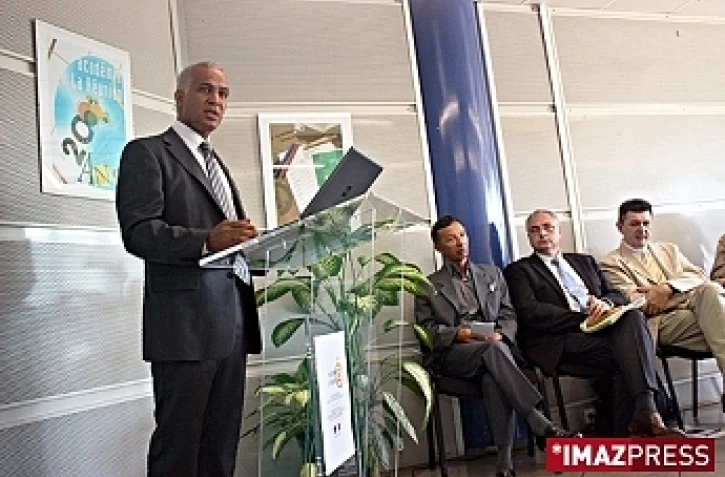 Le Recteur de l'Académie de La Réunion Mostafa Fourar