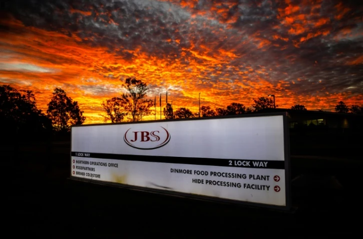 Les bureaux australiens du géant agroalimentaire JBS, sur fond de coucher de soleil à Dinmore, le 1er juin 2021