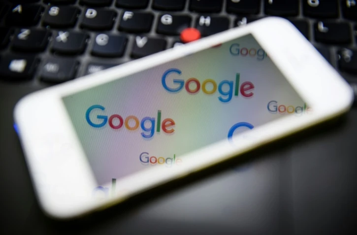 L'UE inflige une amende record de plus de 4 milliards d'euros à Google pour abus de position dominante de son systeme d'exploitation pour smartphone Android