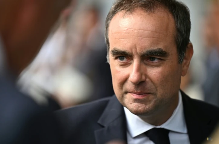 Le Premier ministre français, Sébastien Lecornu, arrive à Mérignac, en périphérie de Bordeaux, en Gironde, le 17 août 2026