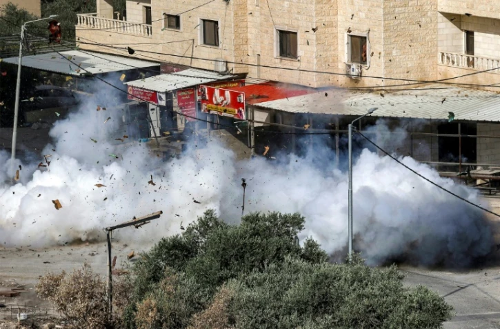Explosion lors d'un raid militaire israélien à Jénine, le 19 juin 2023 en Cisjordanie occupée