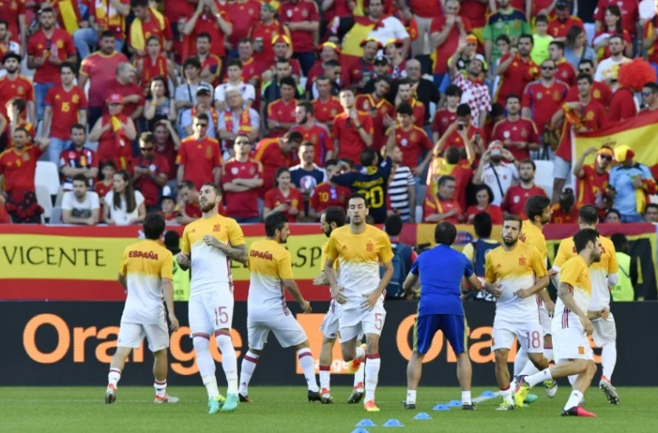 Les Espagnols à l'échauffement avant le match de l'Euro contre la Croatie, le 21 juin 2016 à Bordeaux