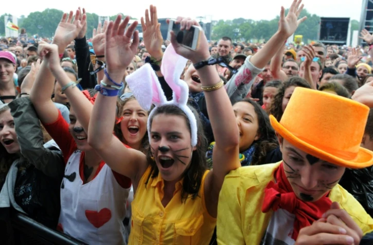 La foule des spectateurs le 16 juillet 2015 au festival des Vieilles Charrues à Carhais-Plouguer