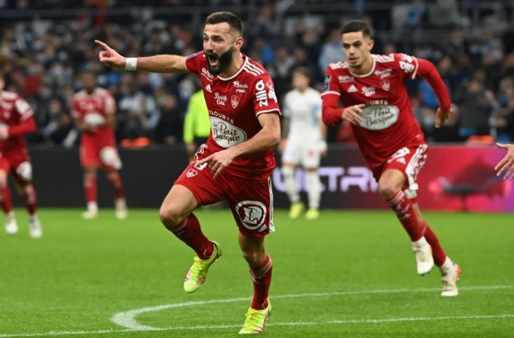 La joie du milieu de terrain brestois Franck Honorat, après avoir marqué le 2e but face à Marseille, lors de la 17e journée de Ligue 1, le 4 décembre 2021 au Stade Vélodrome
