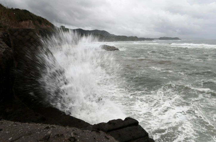 Fortes vagues sur l'île de Kyushu, le 29 septembre 2018