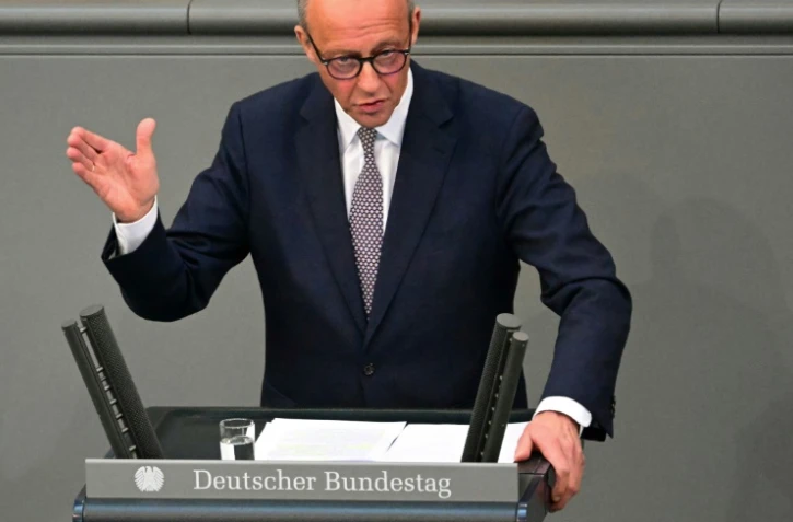 Friedrich Merz s'exprime lors d'une séance du Bundestag, le 18 mars 2025 à Berlin
