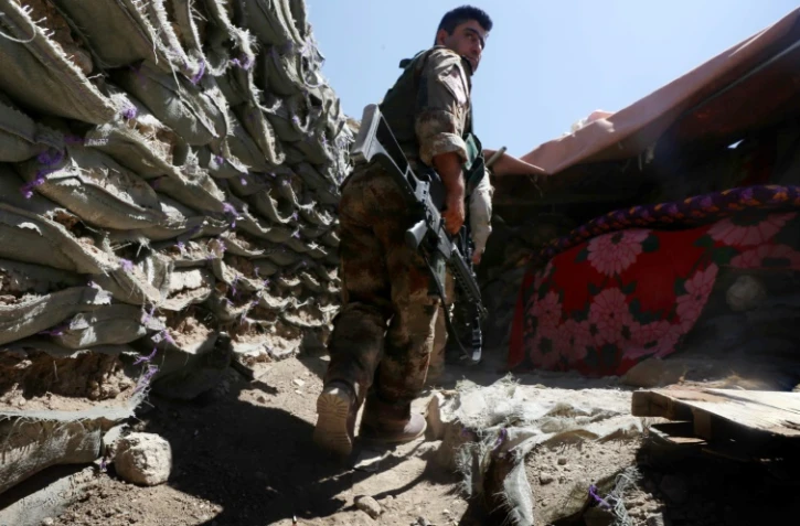 Un combattant kurde pershmerga le 17 août 2015 à Sinjar