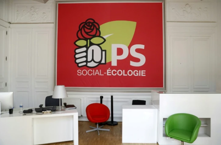Le PS a mis sur les rails son congrès, qui se tiendra les 7 et 8 avril à Aubervilliers et sera certainement décisif pour la survie d'une formation politique exsangue, après sa double défaite historique du printemps.