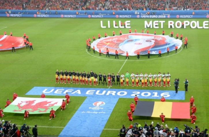 Cérémonie avant le quart de finale de l'Euro entre le Pays de Galles et la Belgique, le 1er juin 2016 à Lille