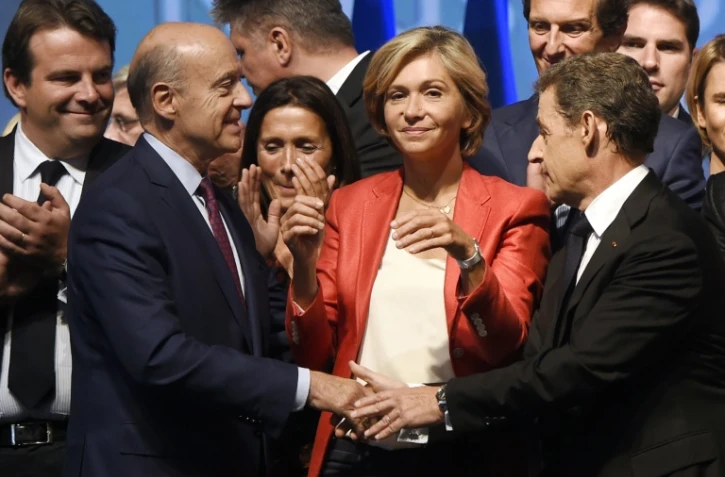 Valérie Pécresse entre Alain Juppé et Nicolas Sarkozy le 27 septembre 2015 à Nogent-sur-Marne 