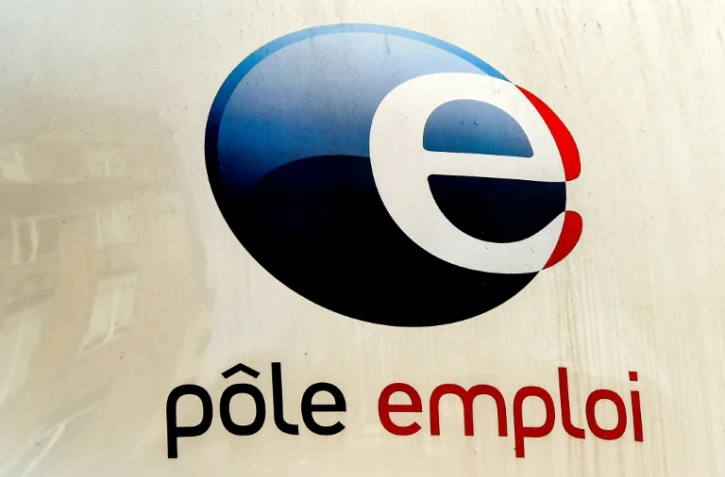 Les partenaires sociaux sont invités à rouvrir en septembre des négociations pour revoir les règles de l'assurance chômage