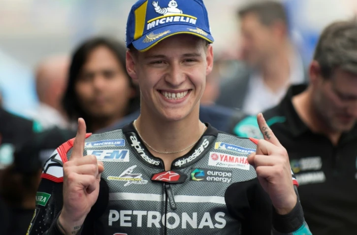 Fabio Quartararo célèbre sa pole position en MotoGP au GP d'Espagne, à Jerez de la Frontera, le 4 mai 2019