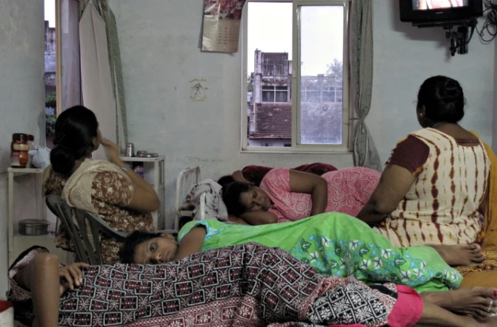 Des mères porteuses à des stades différents de grossesse dans le dortoir d'une clinique à Anand, dans l'état indien du Gujarat le 3 septembre 2009