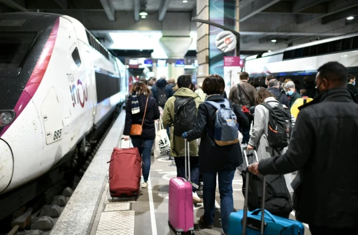 A la gare Montparnasse Ă Paris le 3 avril 2021