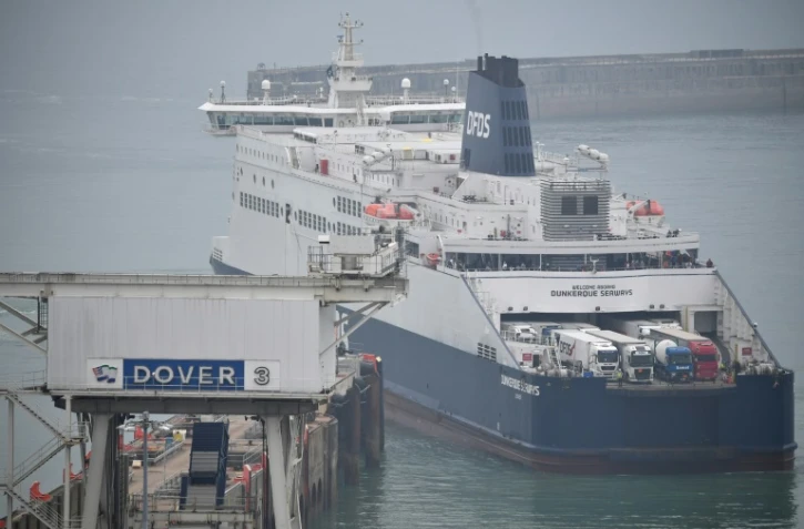 Un ferry dans le port de Douvres en provenance de Dunkerque, le 14 août 2020
