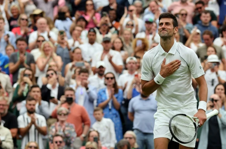 Novak Djokovic ravi de sa victoire sur le Sud-Coréen Kwon Soon-woo pour son entrée en lice à Wimbledon, le 27 juin 2022 