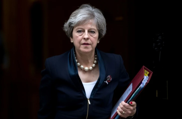 La Première ministre britannique Theresa May, quittant ses bureaux du 10 Downing Street à Londres, le 1er novembre 2017
