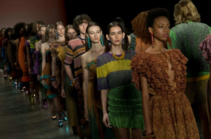 Défilé de Gig Couture lors de la Sao Paulo Fashion Week le 29 avril 2016 à Sao Paulo
