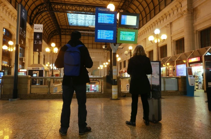 Un Transilien et un TGV sur 2, 4 TER sur 10 seront en circulation mardi, indique la direction de la SNCF