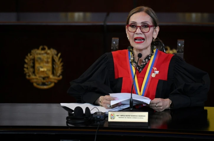 La présidente de la Cour suprême du Venezuela (Tribunal suprême de Justice, TSJ), Caryslia Rodriguez, valide la réélection du président Nicolas Maduro, le 22 août 2024 à Caracas