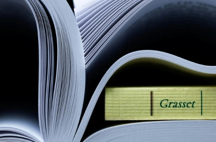 Plus de 300 auteurs et acteurs du monde de l'édition appellent dans une tribune publiée par la Tribune Dimanche à la création d'une "clause de conscience" dans leur secteur 