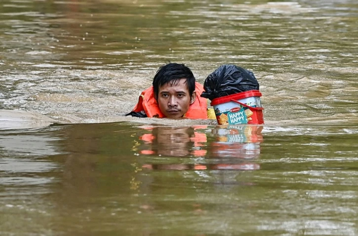 Typhon Yagi au Vietnam: inondations monstres dans le nord, nouveau bilan de 82 morts