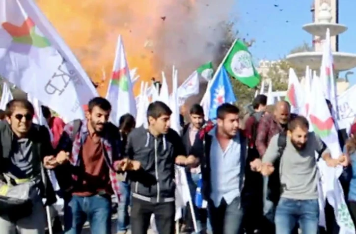 Capture d'écran de "Dokuz8 Haber" montrant l'explosion survenue lors du rassemblement pour la paix, le 10 octobre 2015 à Ankara, en Turquie