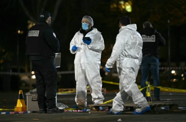Des policiers sur le site de l'attaque à l'arme blanche à Mulhouse, le 22 février 2025