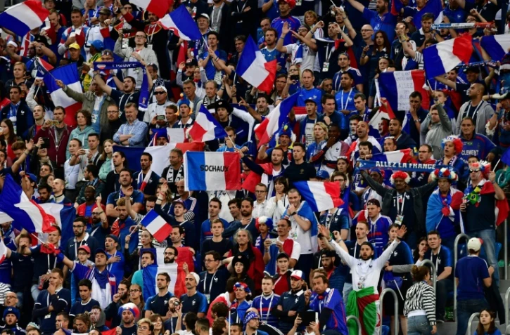 Des supporters français dans le stade de Saint Pétersbourg lors de la demie-finale face à la Belgique, le 10 juillet 2018