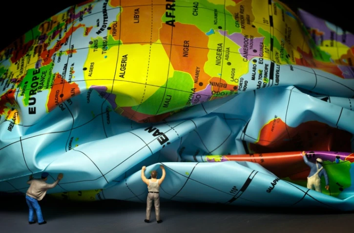 Conférence Climat: ouverture des négociations par une minute de silence