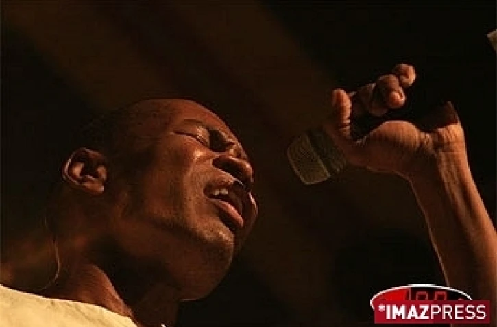 Le chanteur réunionnais Davy Sicard