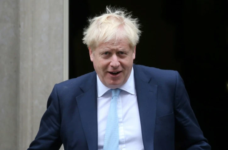 Le Premier ministre britannique Boris Johnson sort du 10 Downing Street, le 3 octobre 2019 à Londres