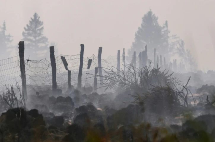 De la fumée de l'incendie en Belgique, le 17 août 2026