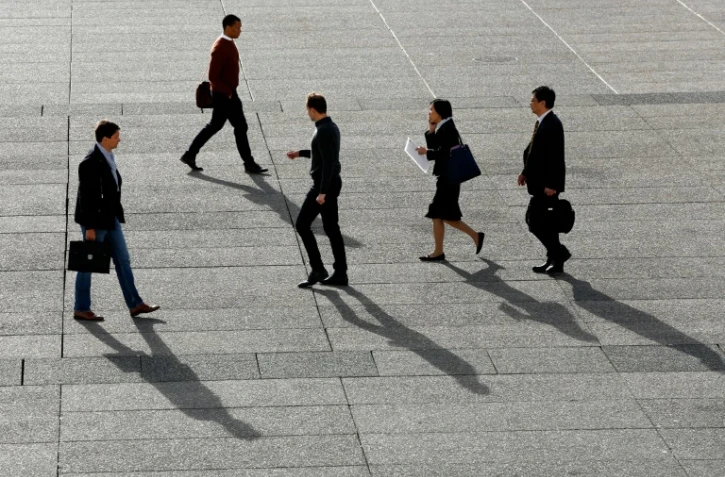 Des salariés du quartier d'affaires de la Défense, près de Paris, le 4 septembre 2015