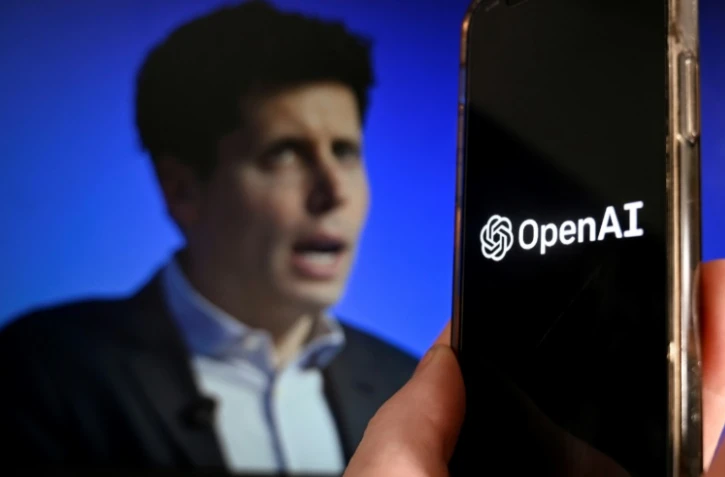 Sam Altman, patron d'OpenAI, a réintégré vendredi le conseil d'administration de l'entreprise qu'il a cofondée, plus de quatre mois après une crise de gouvernance majeure