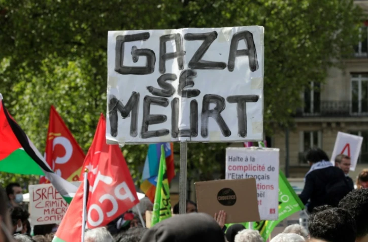 Manifestation en soutien aux Palestiniens à Paris place de la République, le 22 mai 2021
