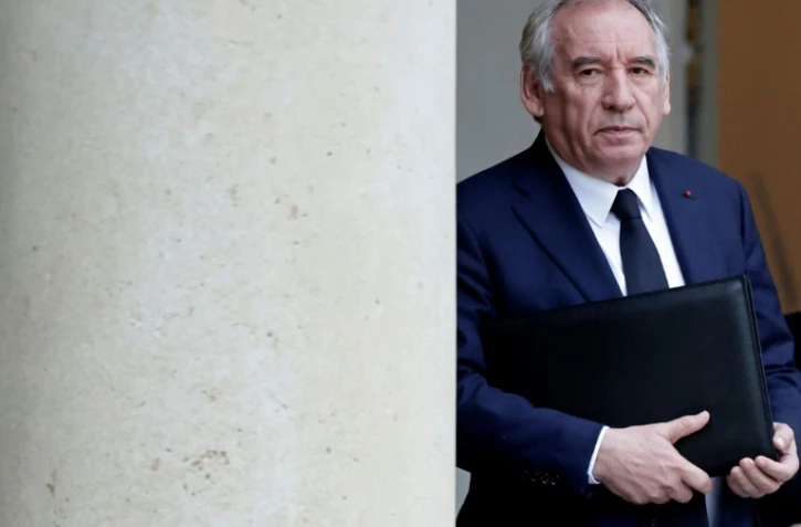 Le Premier ministre François Bayrou quitte le palais de l'Elysée après le Conseil des ministres le 21 avril 2025 à Paris