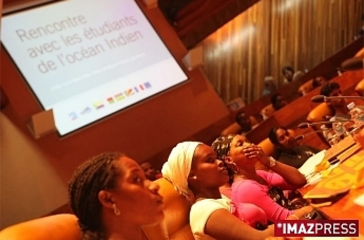 Lundi 12 Octobre 2009

Les étudiants de l'océan indien à la Région