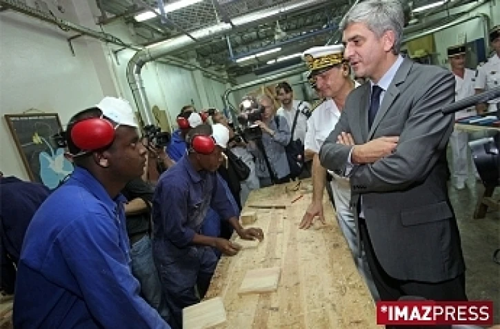 Vendredi 16 Octobre 2009

Hervé Morin en visite au RSMA
