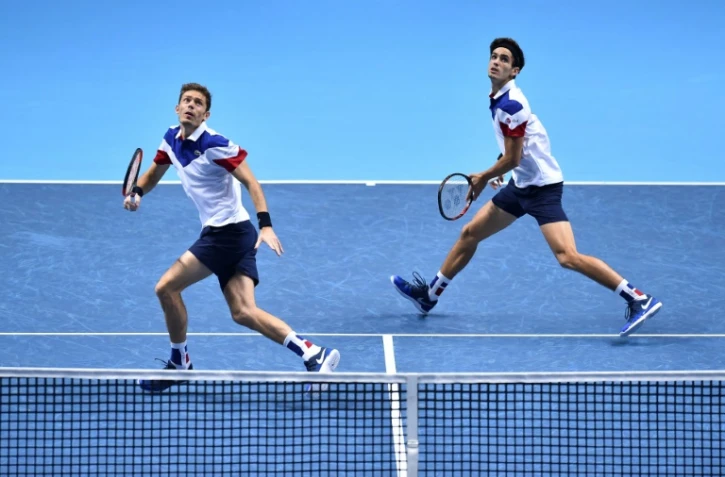 La paire française Nicolas Mahut (d) et Pierre-Hugues Herbert, le 14 novembre 2017 au Masters de Londres