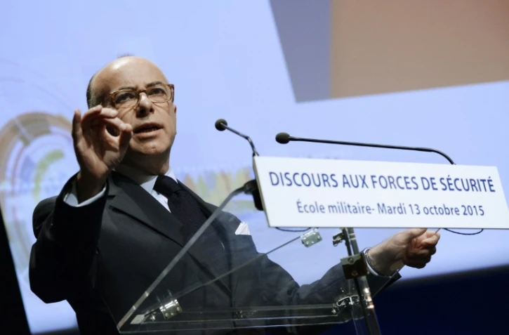Le ministre de l'Intérieur lors d'un discours aux forces de sécurité le 13 octobre 2015 à l'Ecole militaire à Paris