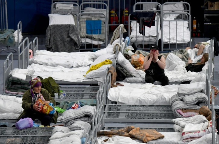 Des habitants évacués de Chebekino installés dans un centre d'hébergement temporaire, le 2 juin 2023 à Belgorod, en Russie