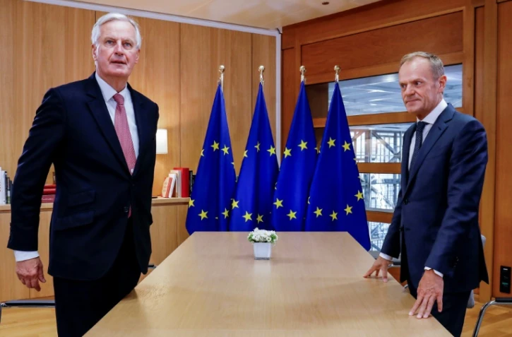 Michel Barnier, négociateur du Brexit pour l'Union Européenne, et Donald Tusk, président du Conseil Européen, le 16 octobre 2018 à Bruxelles
