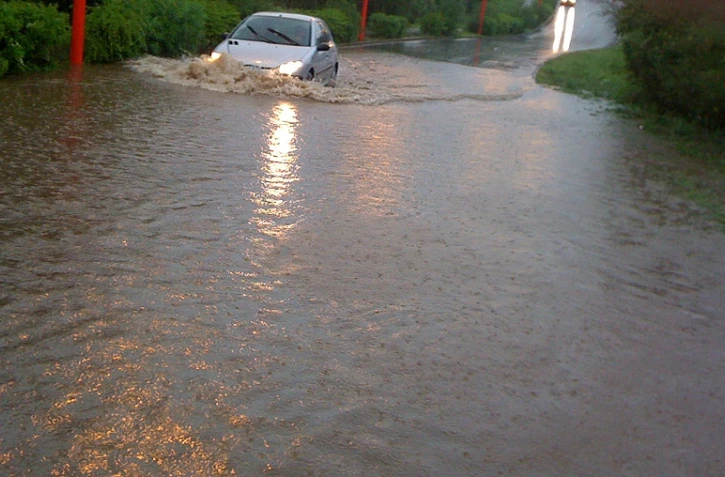 Samedi 7 Novembre 2009

Route inondée à la Possession
