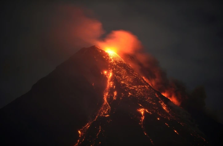 Le volcan philippin Mayon, à Daraga, le 28 janvier 2018
