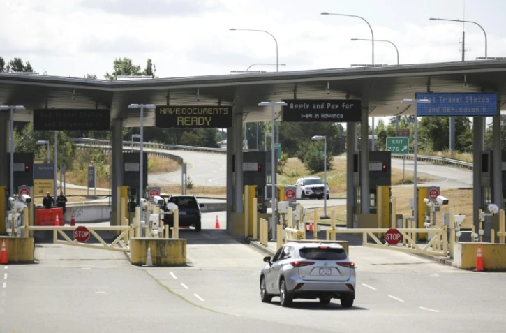 Un véhicule à la frontière entre les Etats-Unis et le Canada, le 9 août 2021