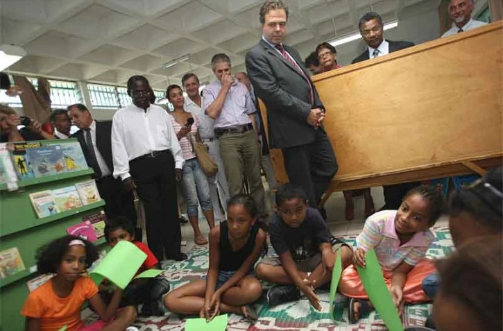 Vendredi 20 Novembre 2009

Luc Chatel en visite à l'école Damase Legros